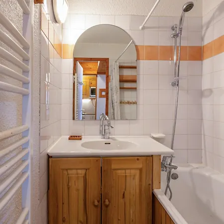 Apartment Soigne Avec Wifi, Proche Centre Et Pistes - Fr-1-694-72 *